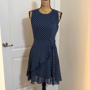 Stunning sleeveless dress